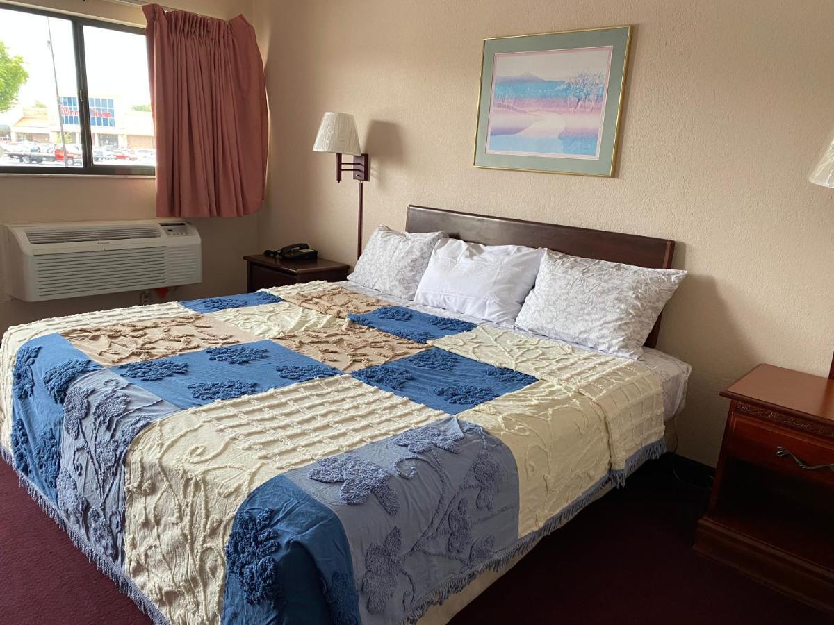 Regency Inn Fern Park Eksteriør billede